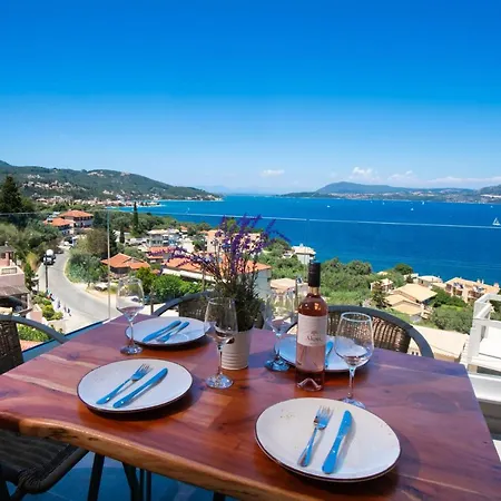 شقة Sky View Maisonette - Shared Pool Access *
