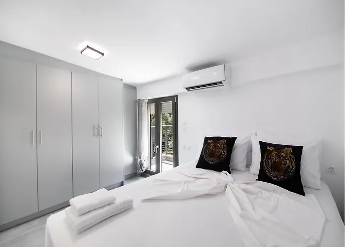 Sky View Maisonette - Shared Pool Access Διαμέρισμα Νικιάνα