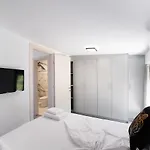 Διαμέρισμα Sky View Maisonette - Shared Pool Access *