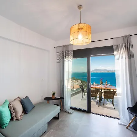 Sky View Maisonette - Shared Pool Access * Nikiana